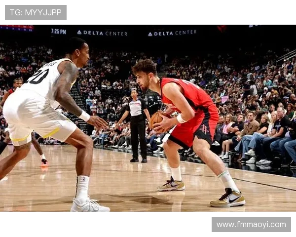 2018年火箭队对阵太阳比赛精彩瞬间回顾